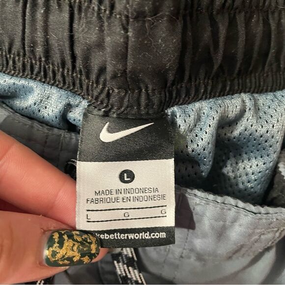 Nike Grey Athletic Swim Trunks - Picture 3 of 3